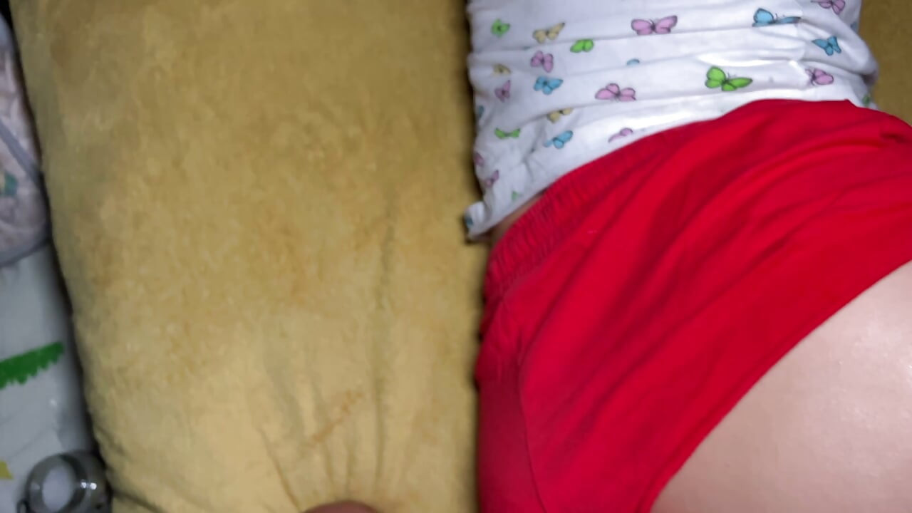 My stepsister wants me to fuck her at night