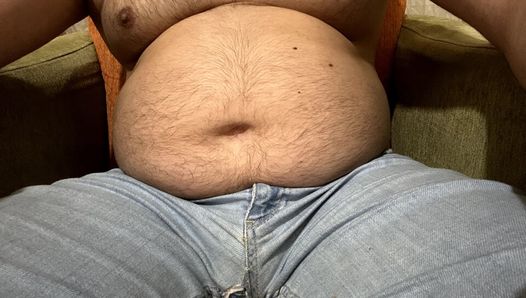 Oso gordito turco en gran barriga