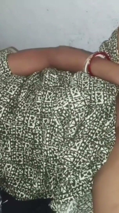 Season 379. Bengali bhabhi fucking with boyfriend wearing green nighty | Clip 1