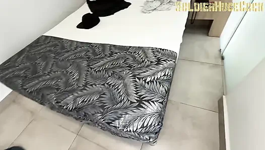 Pertemuan bareng tante semok di kamar hotel! Jacuzzi dientot habis-habisan di ranjang