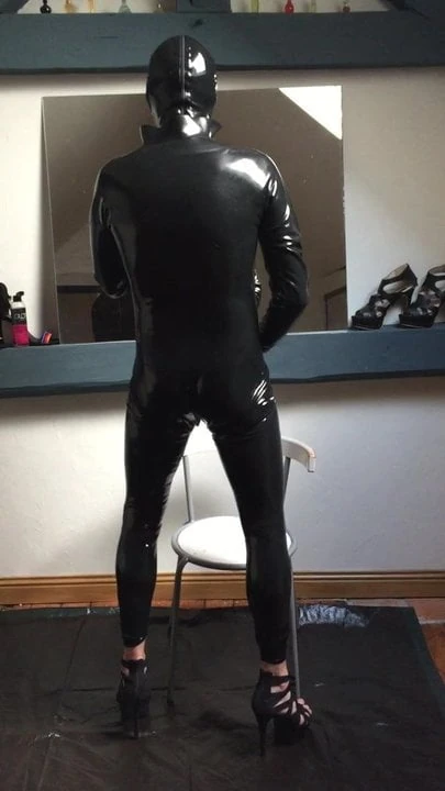 catsuit latex