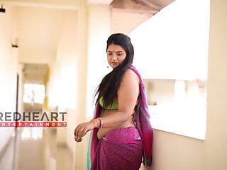 Femme indienne sexy dans le sari - sareelover - nancy