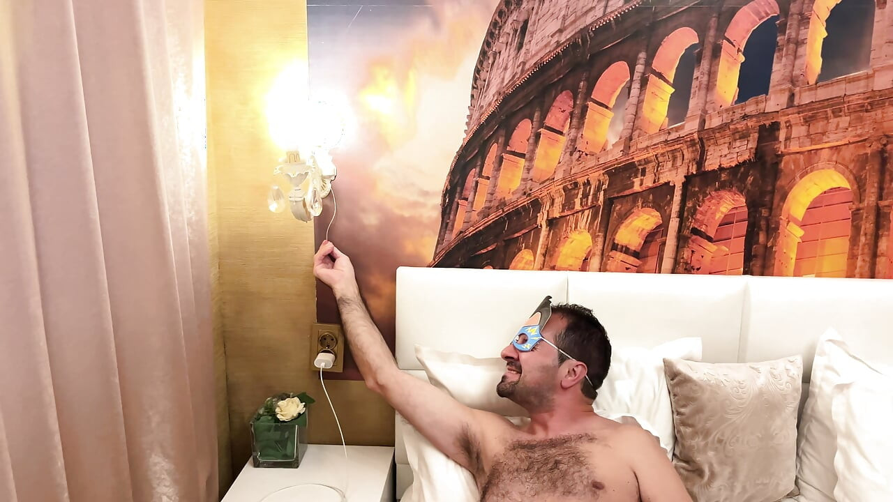 Real Hotel Solo - Earl Smile Stripping My Briefs in Total Silence