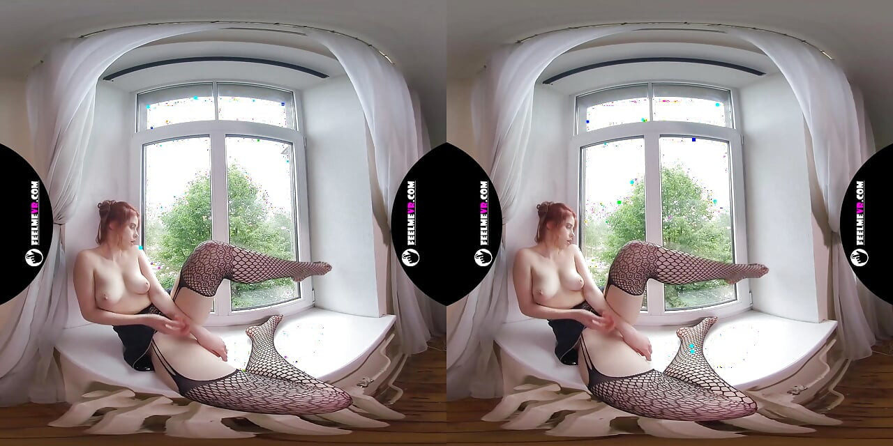 Margarita Teen Virtual 3D Strip on the Window