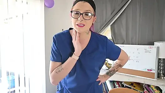 Suster Ellie on: seks anal yang aman