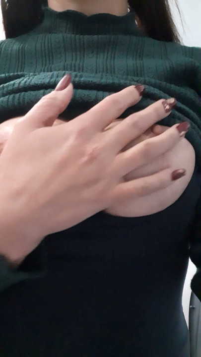 Big tits
Tits
Nipples
Train