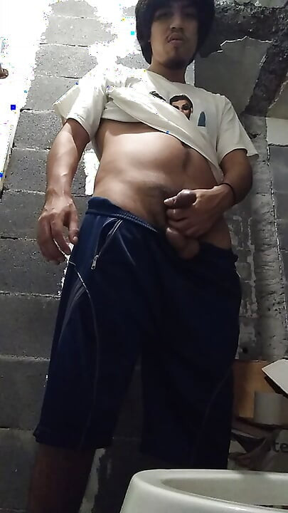 Pee Horny