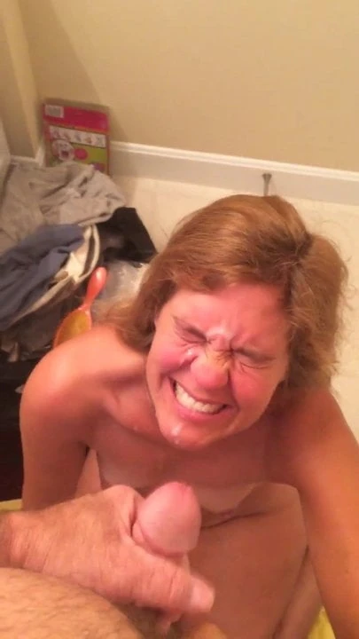 Laralynn takes a big load