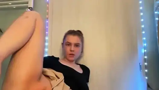 Jucielussie Anal fingering and anal plugging