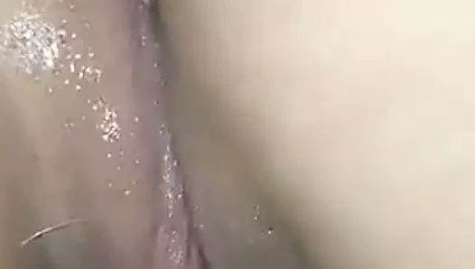 Non ho mai visto una figa così bagnata prima