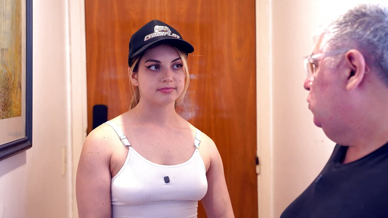 I thought my partner was gay but he the delivery girl when I go to get the money