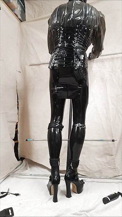 Alison spread and cumming in latex