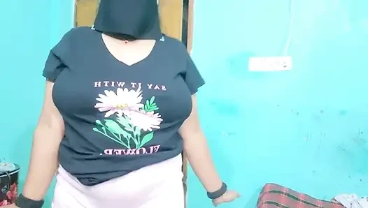 Cewek sange bangla lagi muasin memeknya sendirian sambil muasin memekku sendirian di malam hari