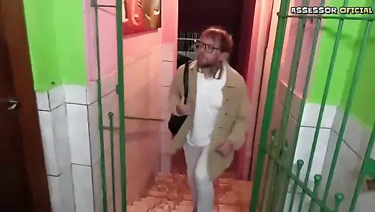 Öğrencim Rubi Torres'e özel ders vermek için gittim ve sonunda mutlu bir son oldu - yaramaz öğrencinin kocaman bir poposu vardı