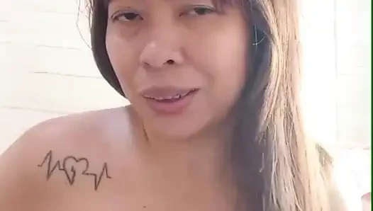 Моя мачеха Faking обнаженный видеозвонок дези Лима показывает большие сиськи и киску