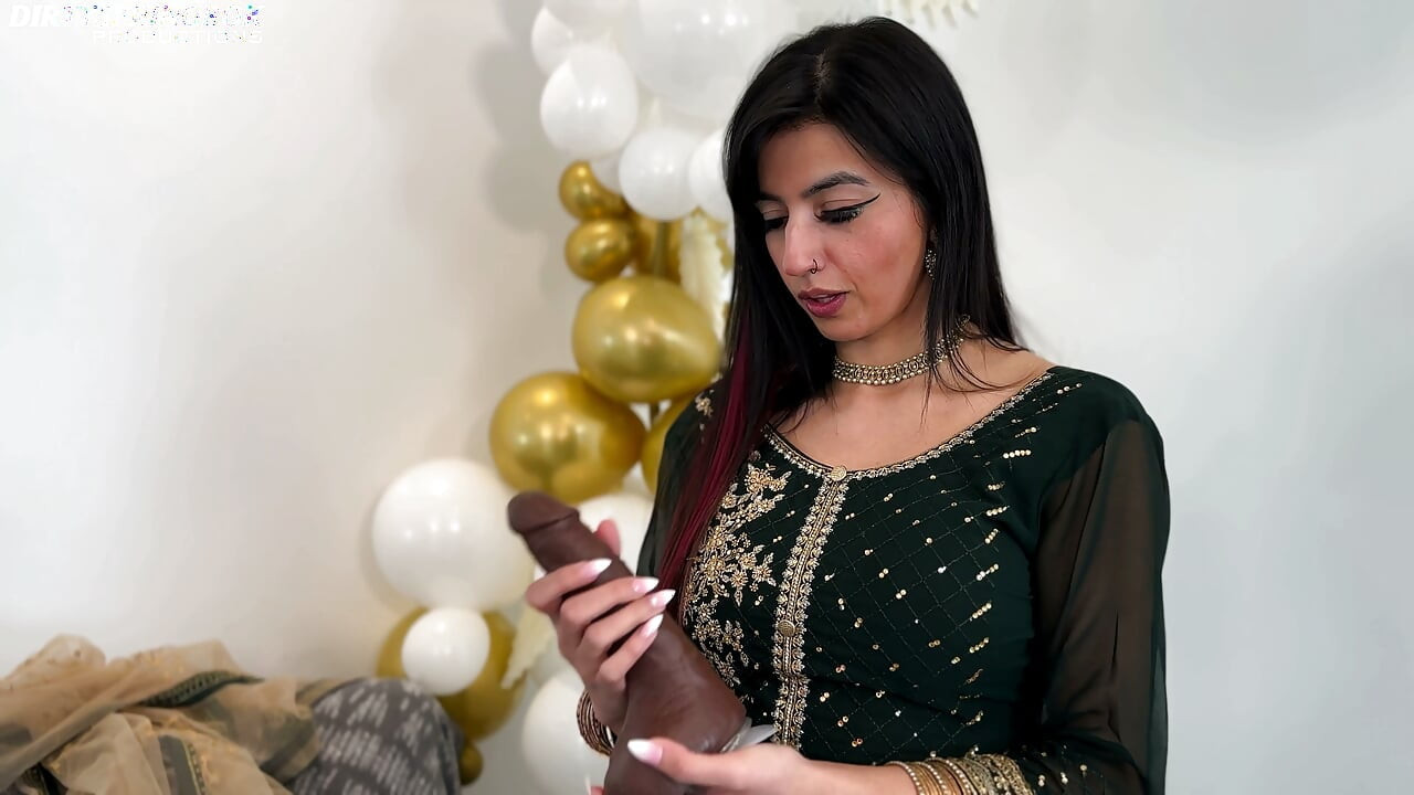 Aaliyah Yasin encontra um vibrador depois da festa eid