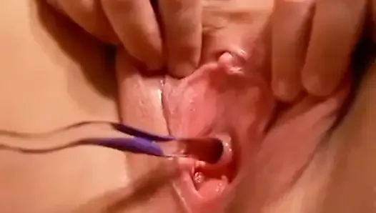 Peehole play