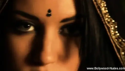 Deva Dassis Sensual Belly Tease