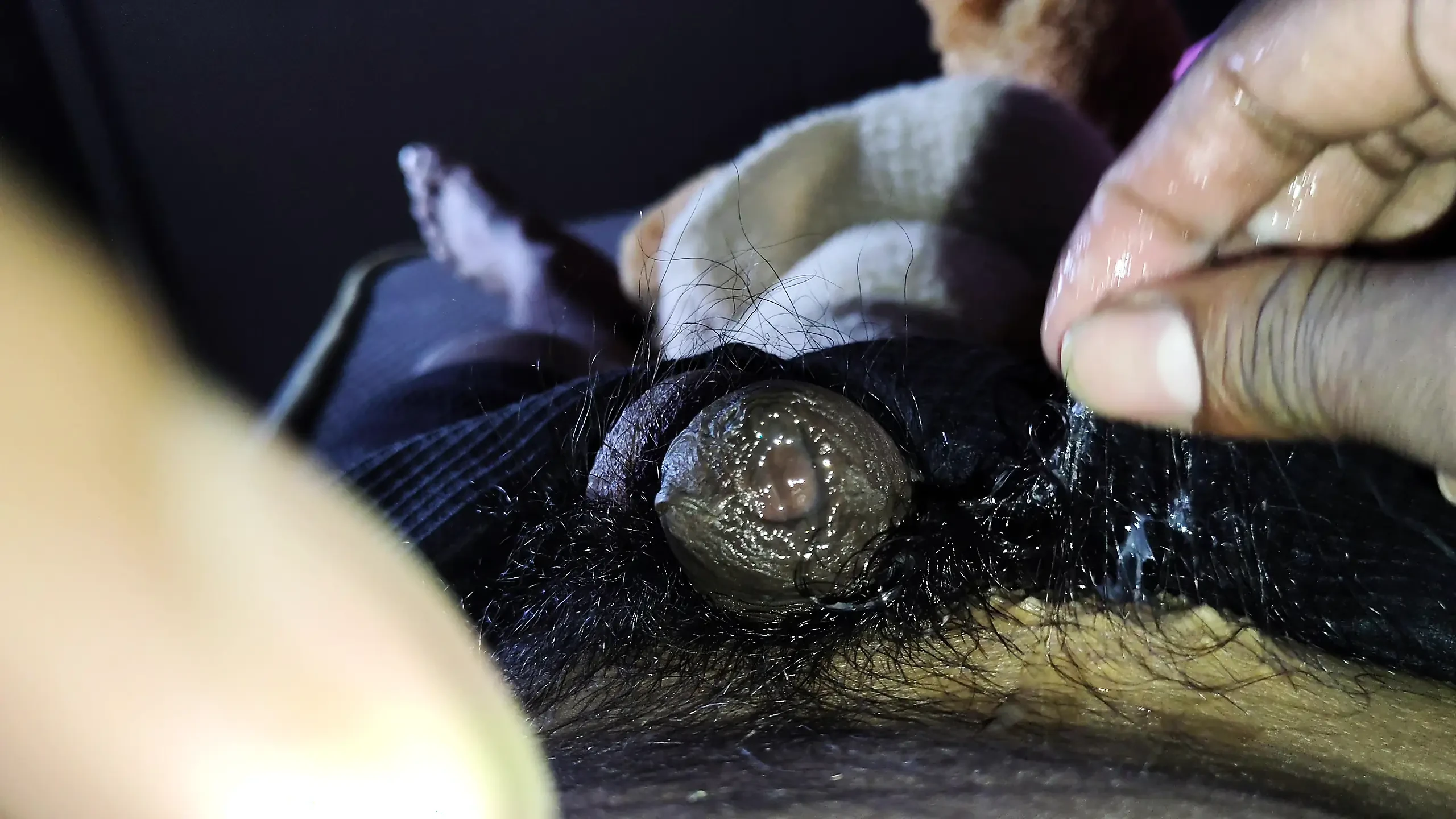 Apne jivan ke sath sex karne ke liye room mein band Ho Gaya