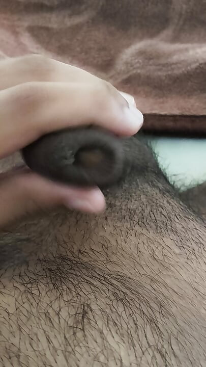 18 year old Indian boy closeup cumshot