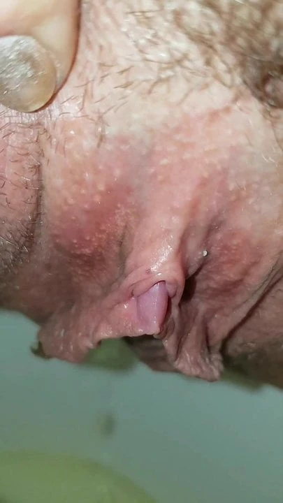 Pissing 2
