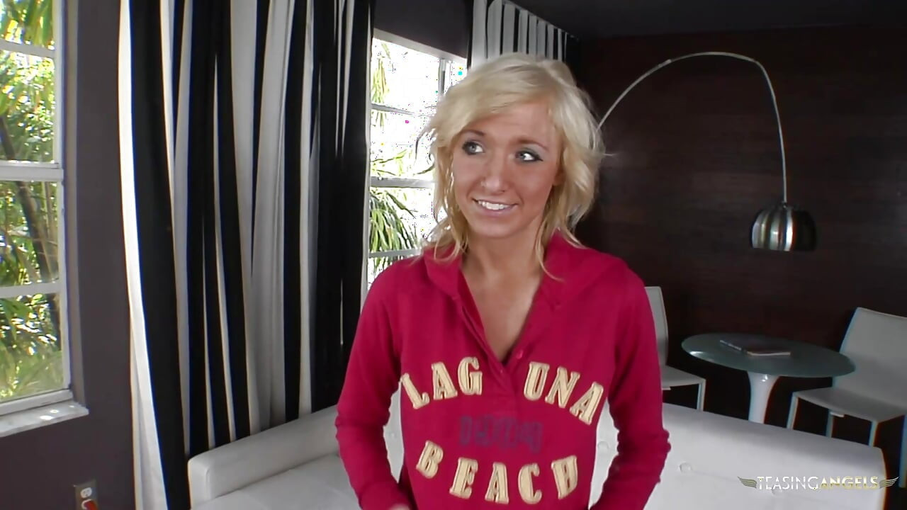 Sert seksten sonra sarışının ağzına boşalıyor