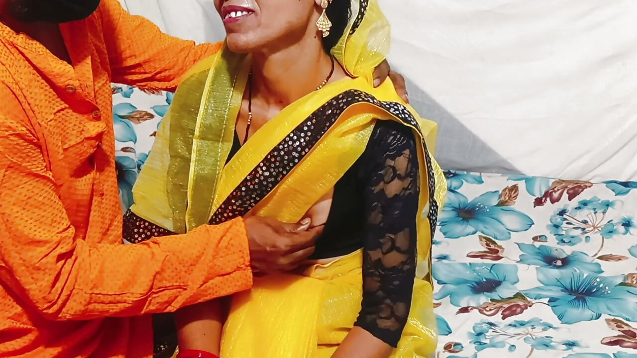 pehela night me chuth phad diya. Indian Asian romantic Hot couple