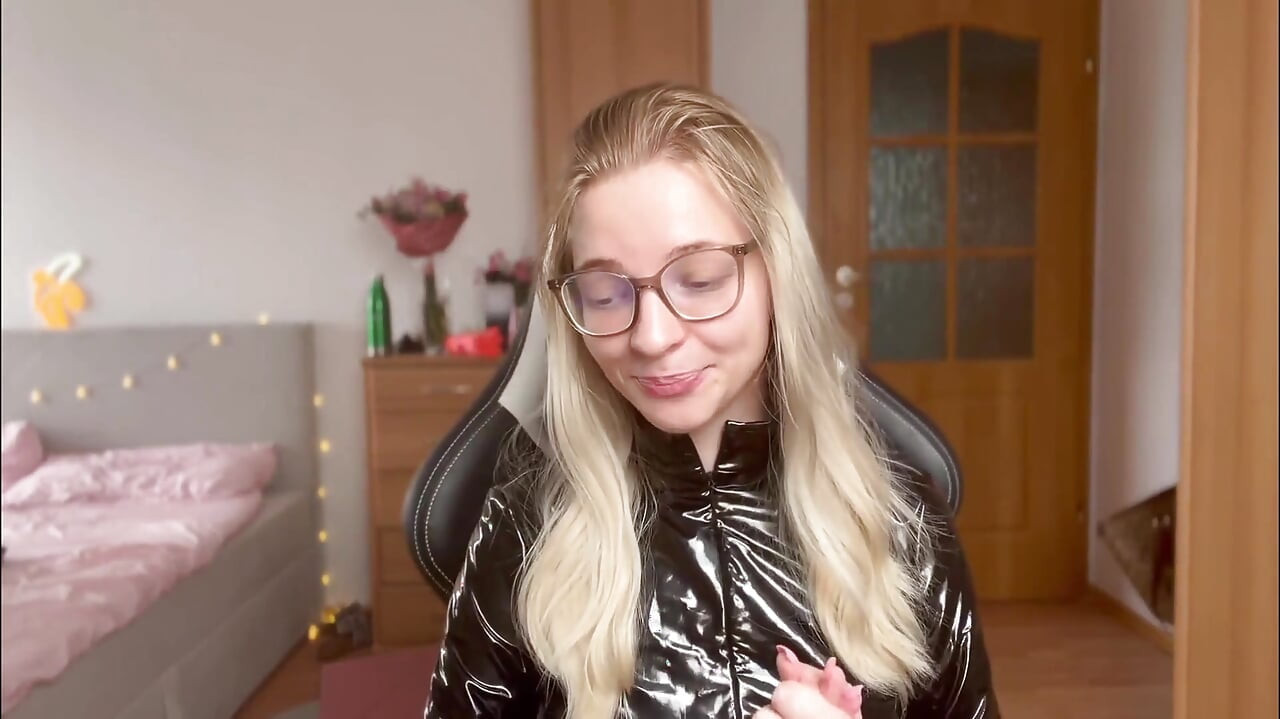 All You Need to Know About Latex Fetish (pvc, Leather)