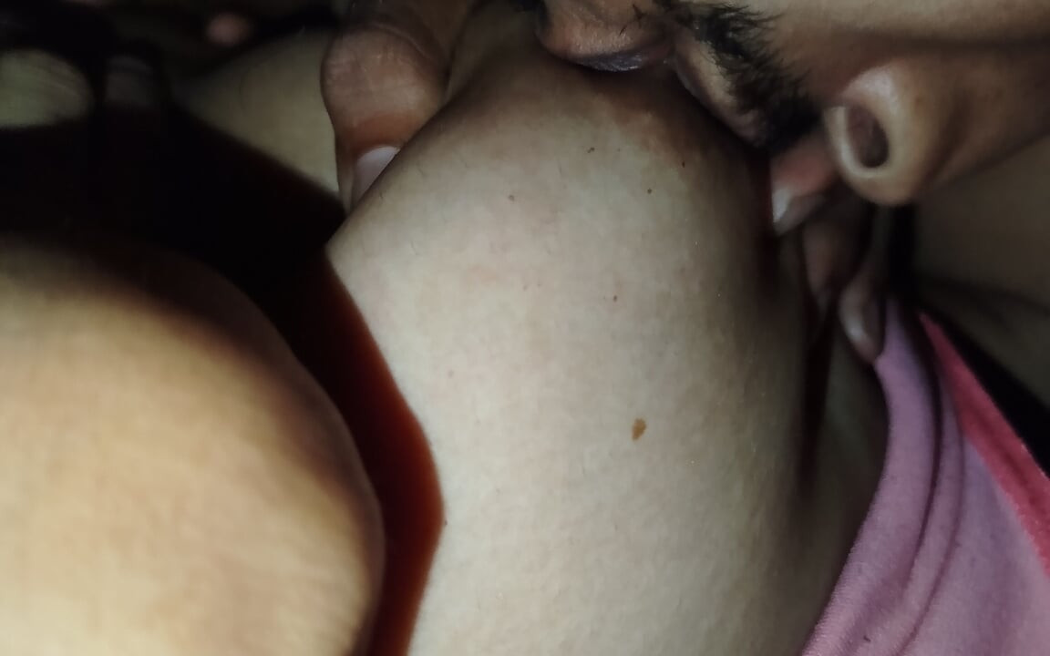 내 방에서 오늘 밤 인도 인도 핫한 마을 소녀, 그녀를 따먹기 위해 오늘 행복해