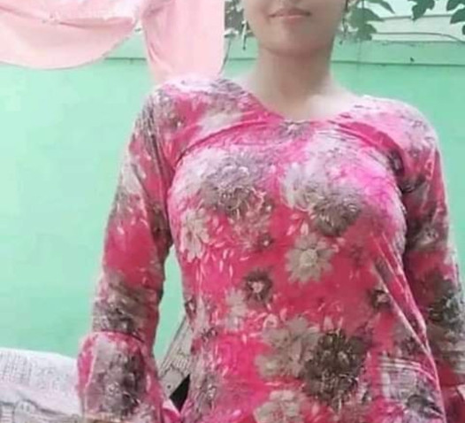 Village desi 女孩 ki chudai 新年 ki chudai mast awaj