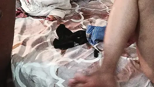 Ateşli evli kadının kız kardeşi siyah yaraklı