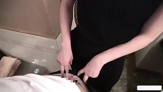 Uzun 170 cm ince hostes arzu devralana ve dölle bitene kadar azdırıyor