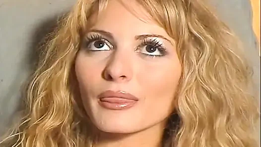 True amateur at home : Laetitia