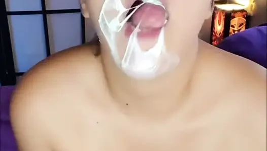 Steck mein Gesicht mit Bubblegum im Videocall 4u - Bunny Looner