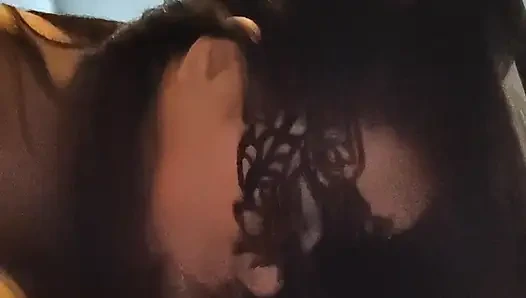 Meine schwägerin erwischt mich beim porno-schauen