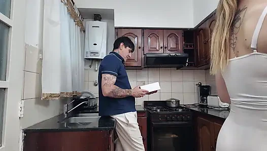 I thought my partner was gay but he the delivery girl when I go to get the money