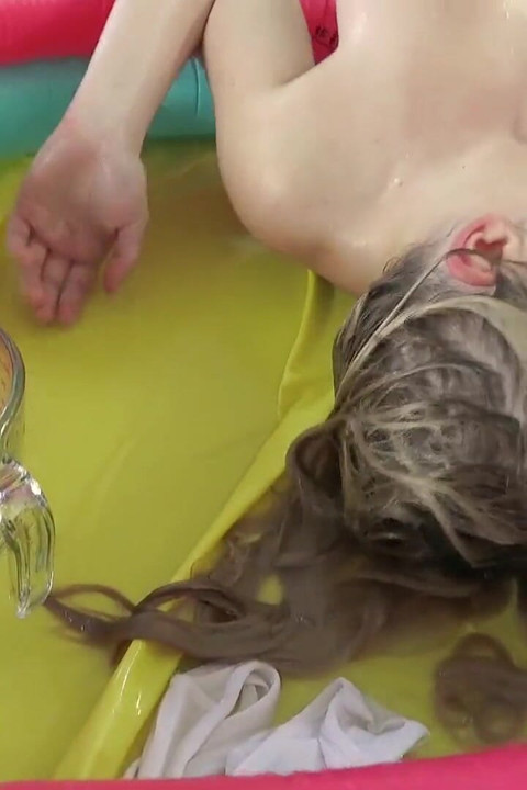 Teen Having a Bath with My and Her Collected Piss. Dildo Play. Pissing Straight Into Her Mouth and Soaking Her Clothes