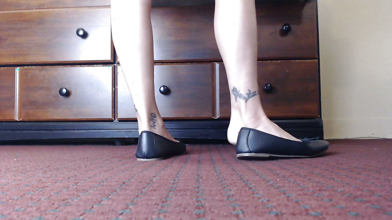 Dirty feet ballet flats shoe play