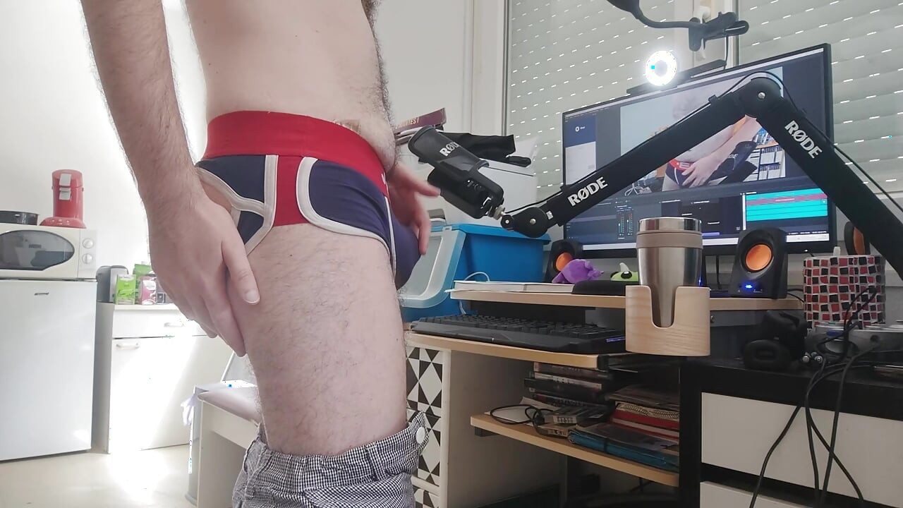 I'm back to make you cum again