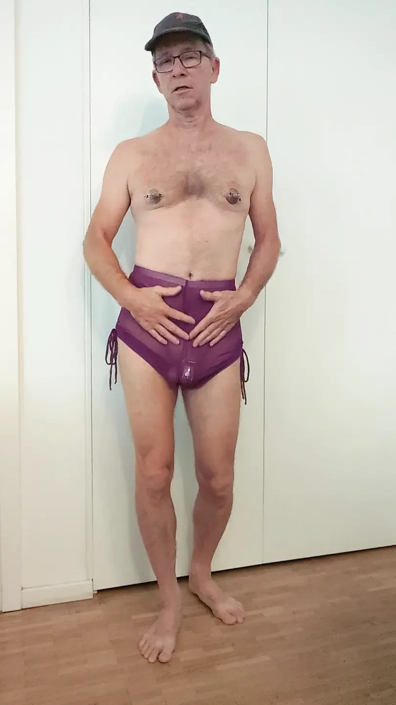 Culotte violette transparent