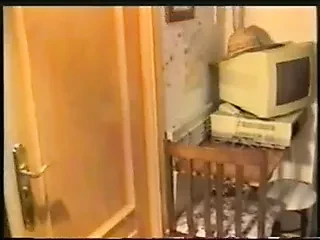 baise a la maison d'une coquine