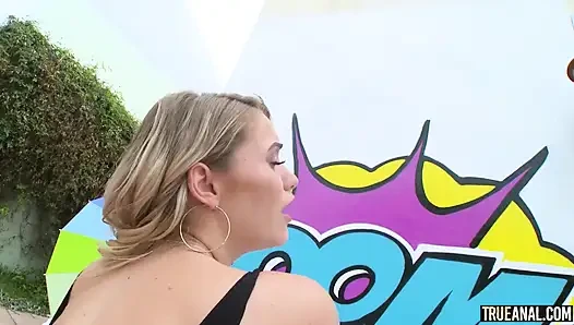 Настоящий анал - сочную круглую Mia Malkova раскроют раздельно