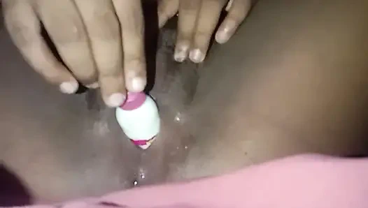 I fucked my wet pussy  with a glue  bottle for 4 minutes straight. Sri lanka  teen girl solo
