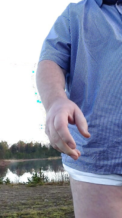 Wanking at the lake
