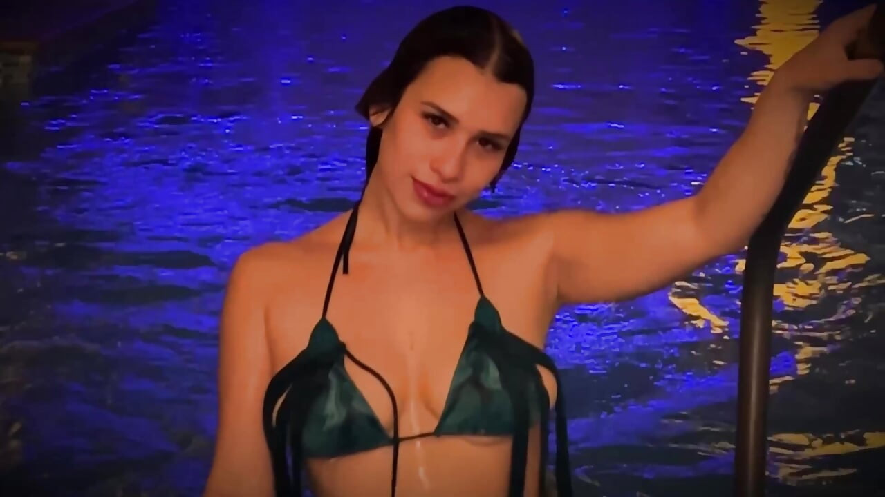 I fuck my stepsister's friend in the pool while she goes for some drinks