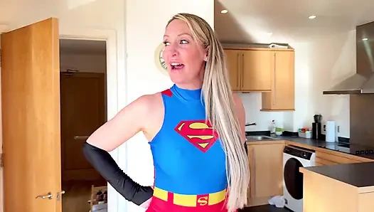 Trapped Heroine Supergirl in Bondage (4k + Bts)