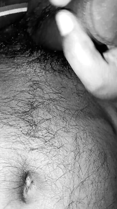 Dorf bhabhi pinkelt im badezimmer und wird von Ehemann bangla mast-video gefickt