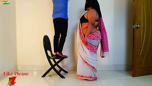 MILF Hot Arabian Woman Wants to Fuck From Electrician Service Man
