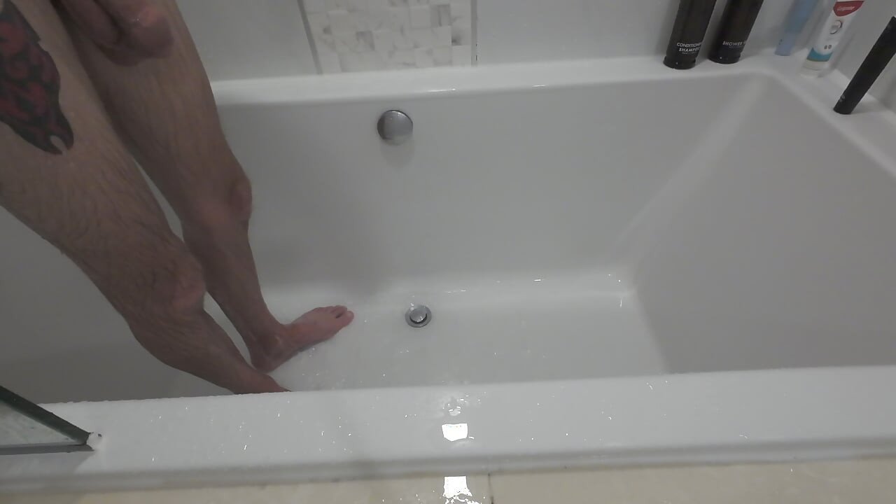 I Need A Foot Slave To Worship My Size 10 Feet