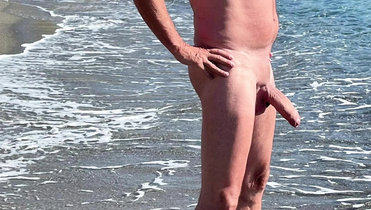 Pussy in the wave pool by the sea